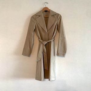 Theory belted trenchcoat, size P